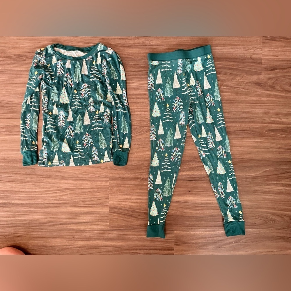 Little Sleepies Green Festive trees Pajama Set size 5/6
